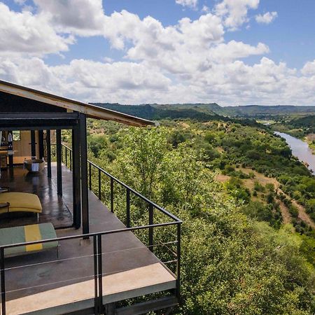 The Outpost Hotel Pafuri Gate ภายนอก รูปภาพ